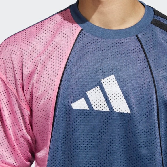 [New] Adidas short sleeve tee size S - Picture 2 of 8